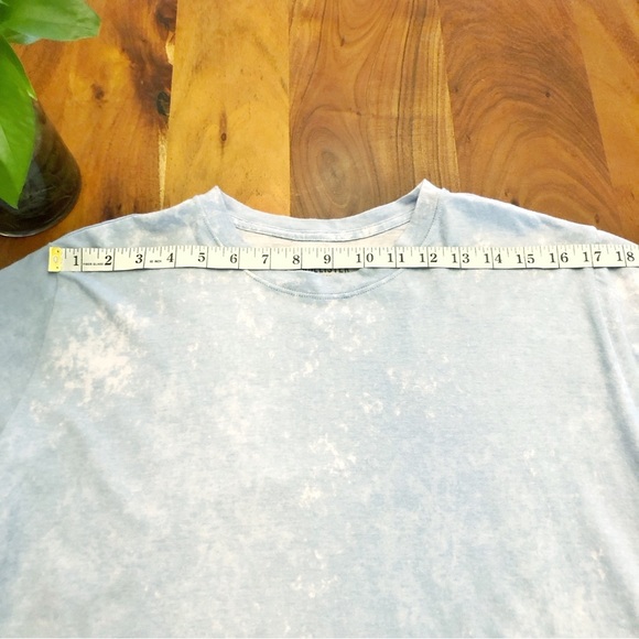 Hollister Pastel Blue Casual Relaxed Fit Short Sleeves T Shirt Tee. Large. - Picture 11 of 13